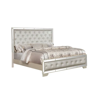 Кровать King / Queen / Полноразмерная с деревянной обивкой бежевого цвета Изображение