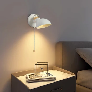Светодиодный настенный светильник Nordic Macaron Простая гостиная, спальня, прикроватная лампа для чтения с выключателем, креативный вращающийся светильник из массива дерева Изображение