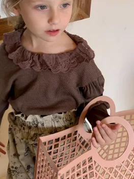 HoneyCherry, Осенний модный топ с цветочным кружевным воротником для девочек, Винтажная однотонная вельветовая футболка с длинным рукавом Изображение