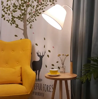 2023 Деревянная торшерная лампа в скандинавском стиле для гостиной, Креативная Светодиодная Треугольная полка с кофейным диваном, стоящий светильник, декор Изображение